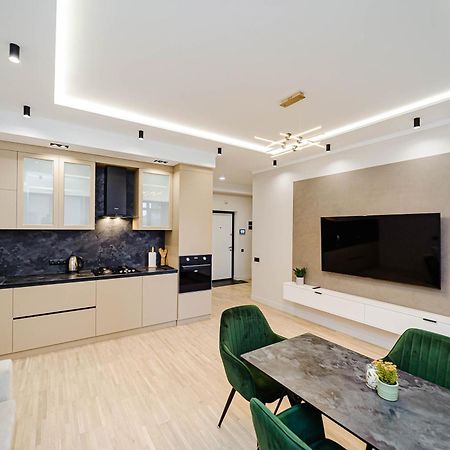 Luxury Oasis Flat Apartment Кишинев Екстериор снимка