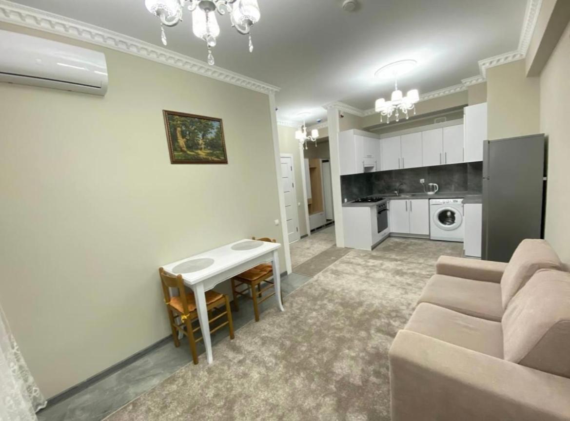 Luxury Oasis Flat Apartment Кишинев Екстериор снимка