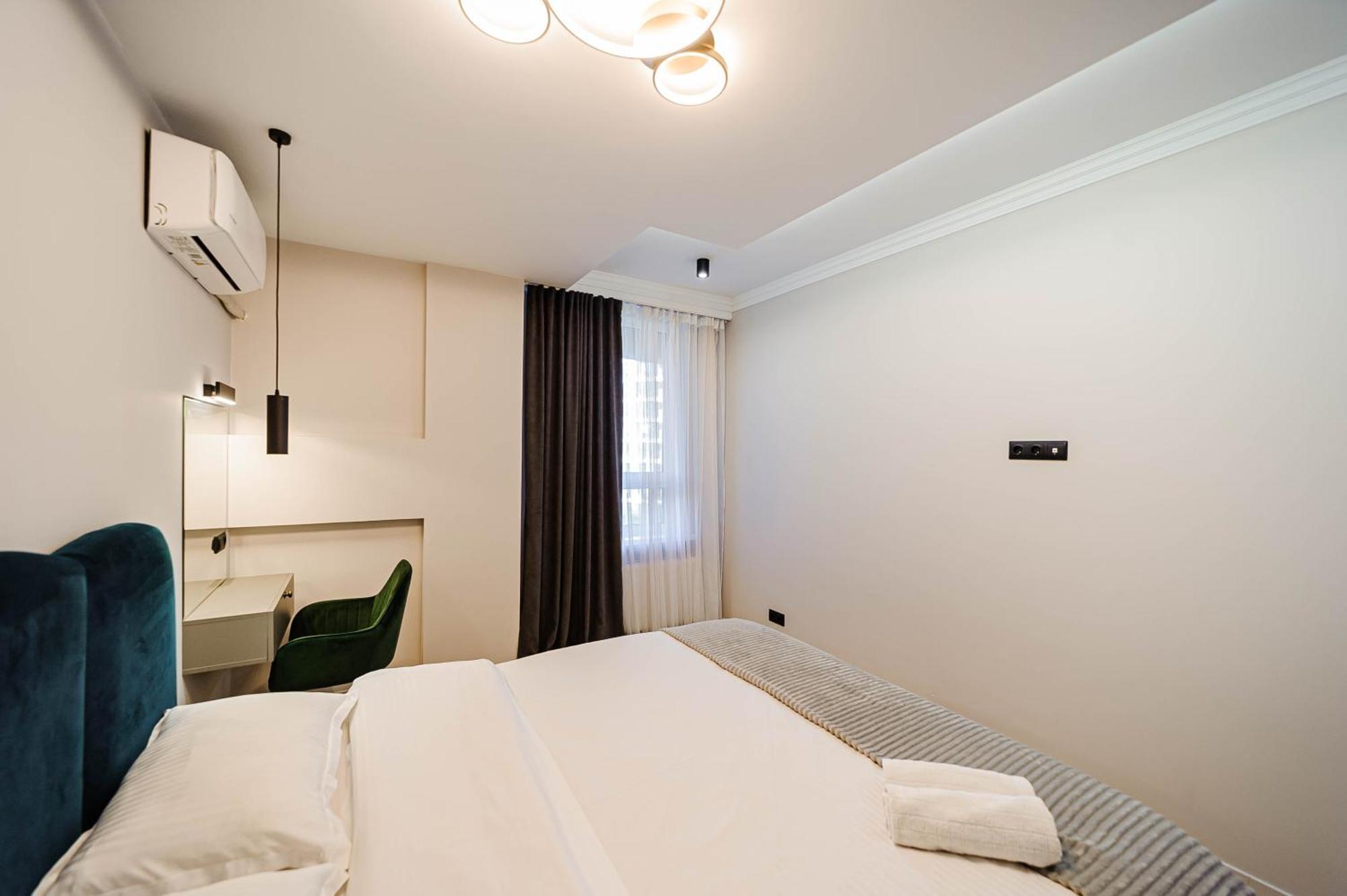 Luxury Oasis Flat Apartment Кишинев Екстериор снимка